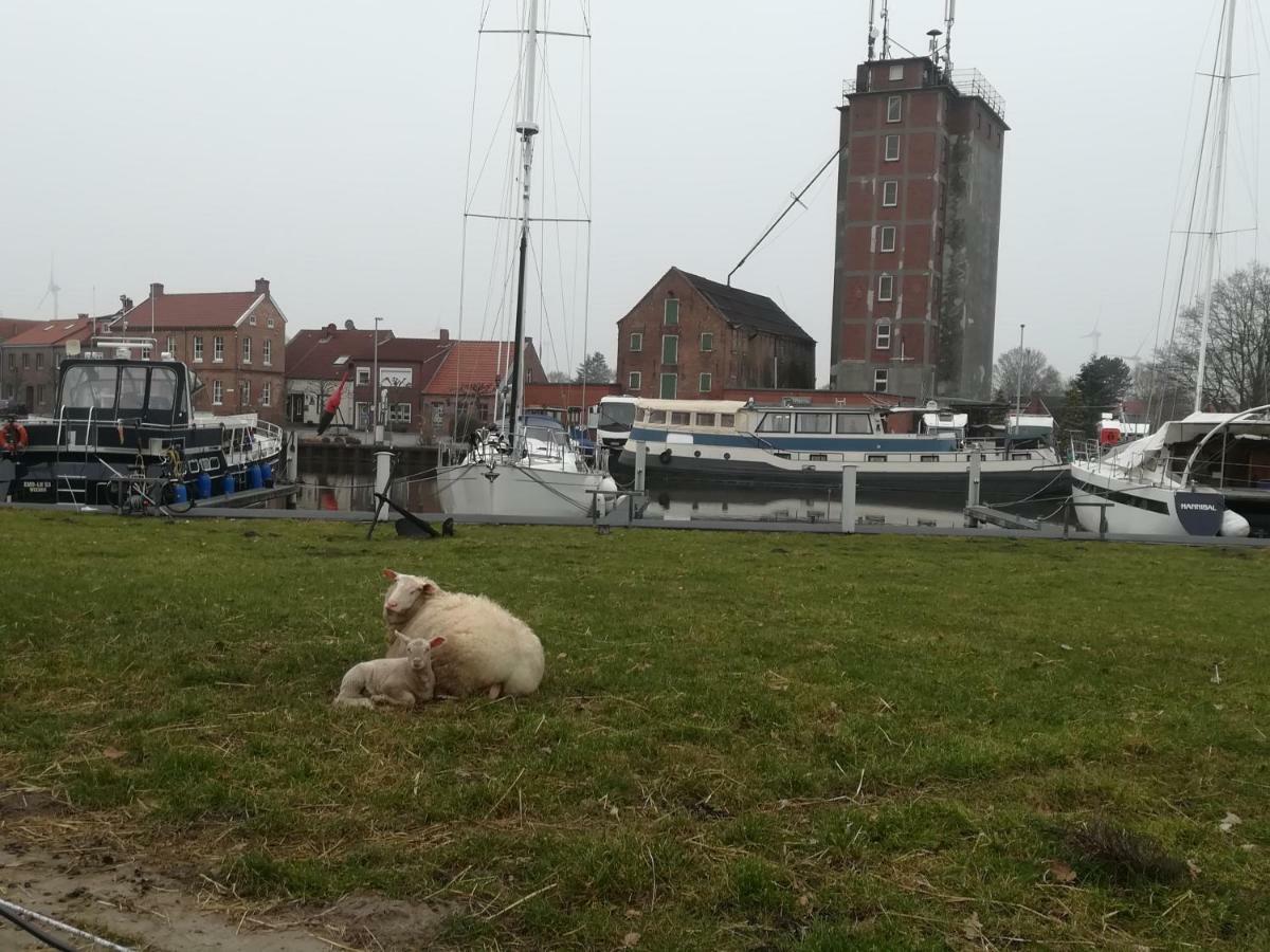 Kaeptn'S Koje Lägenhet Weener Exteriör bild